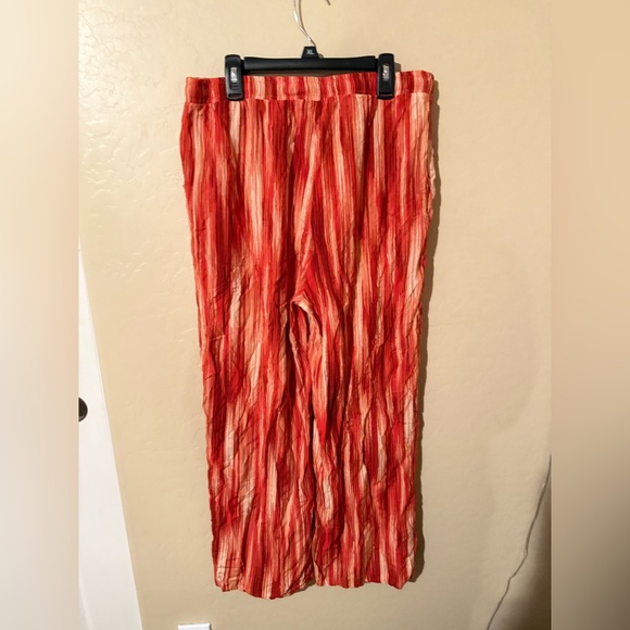 Orange pants - Picture 2 of 3